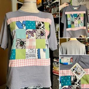 Quilty Tee Light Grey Spiders Pink Green